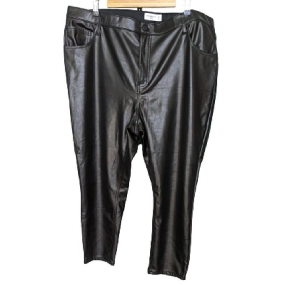 Abercrombie &amp; Fitch The Skinny High Rise Faux Leather Pants Short Inseam